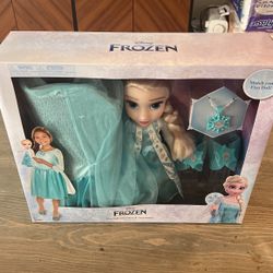 Frozen Elsa Doll With Dress And Accessories