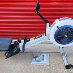 CONCEPT 2 ROWER PM5 Rowing Machine Air Rogue Fitness RowErg Row Erg Concept2 for Sale in Mansfield TX OfferUp