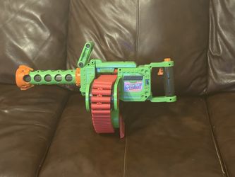 Dart Shooting Nerf Gun
