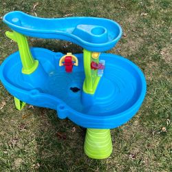 STEP 2 Water Table. Toddler. Great Condition.$10