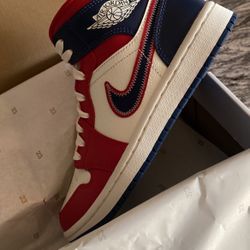 Air Jordan 1s Mid