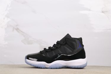 Air Jordan 11 “Space Jam”