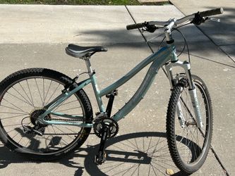 Ladies Hybrid Bike small medium