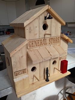 GENERAL STORE BIRD BARN