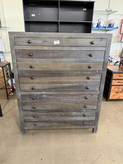 Guilbart 5 Drawer Chest