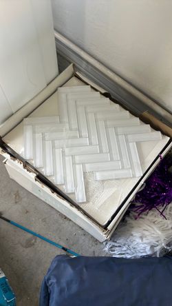 Tile frost white