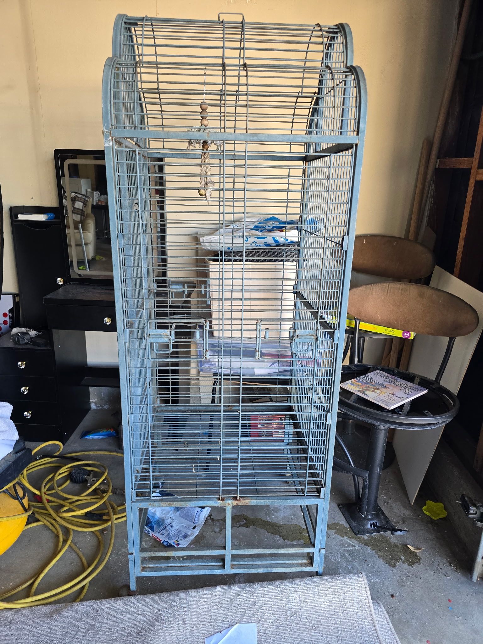 Heavy And Big Birdcage Canoga Park 91304