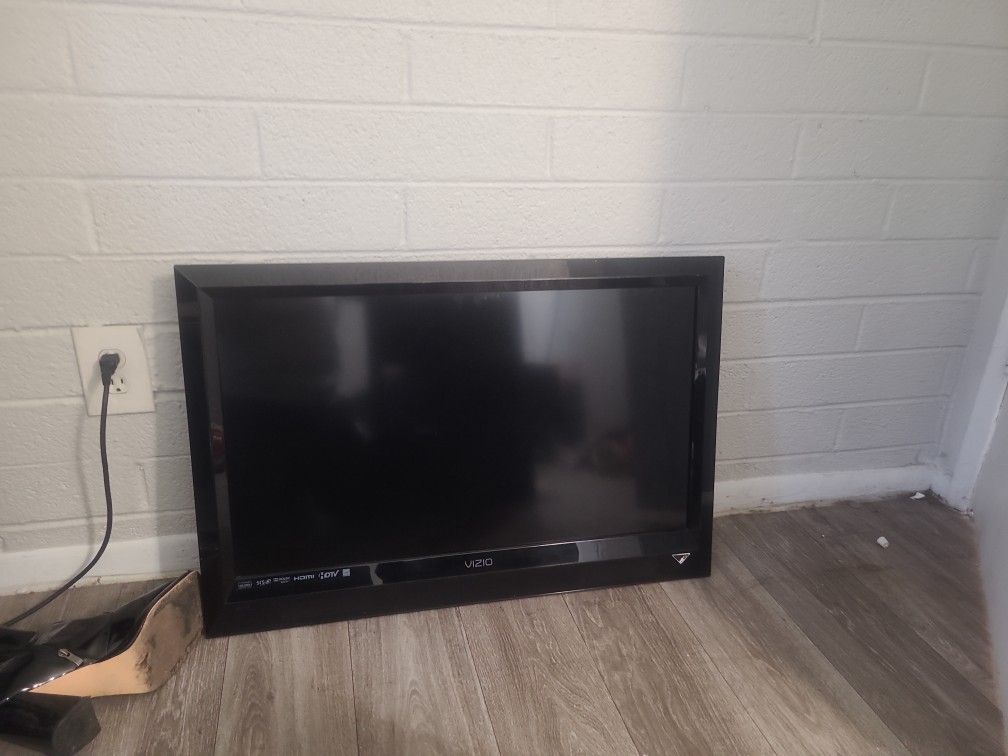 VIZIO TV