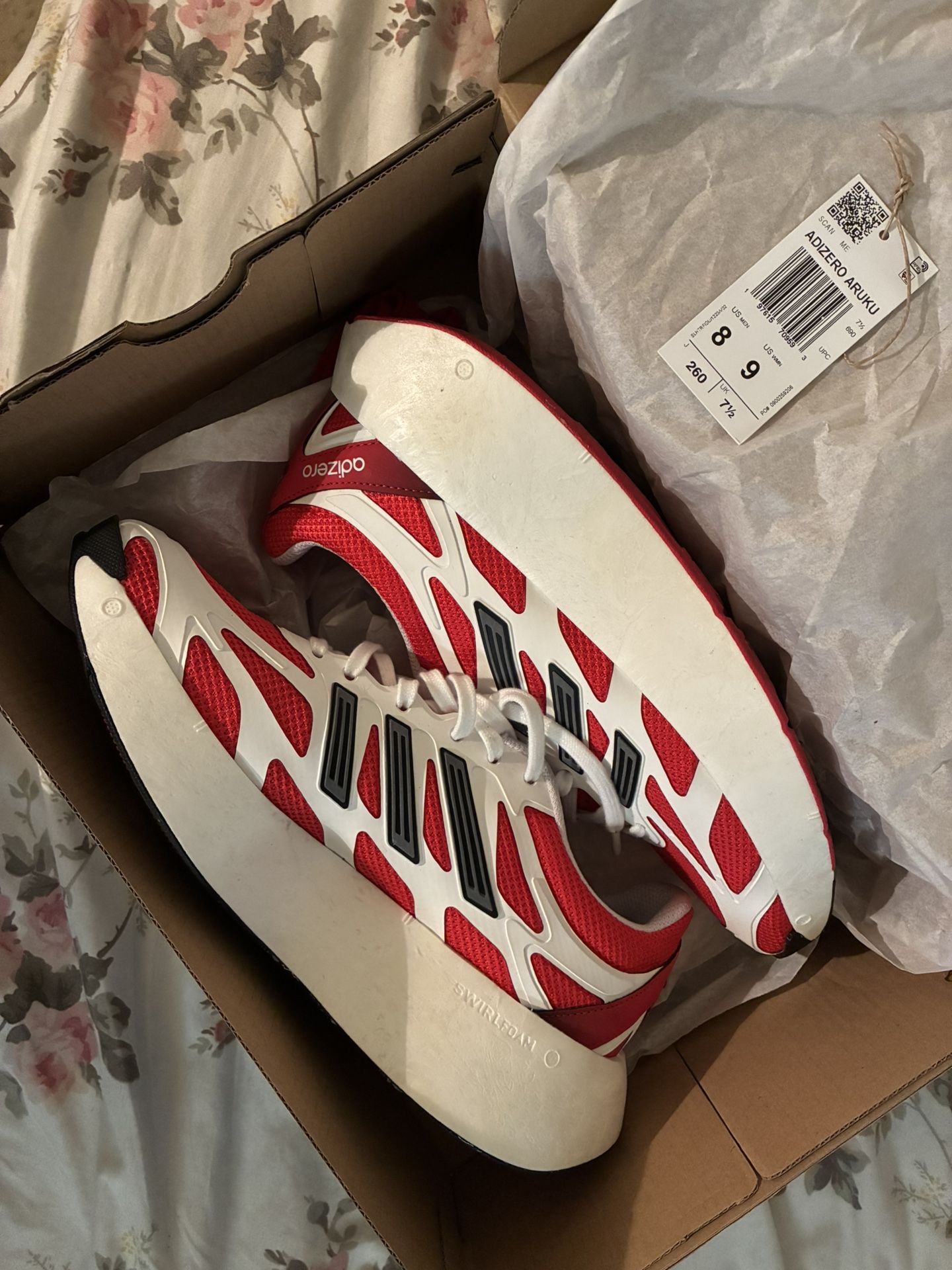 Size 8 adidas Adizero Aruku