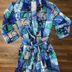 BOYS BATH ROBE SIZE 5-6