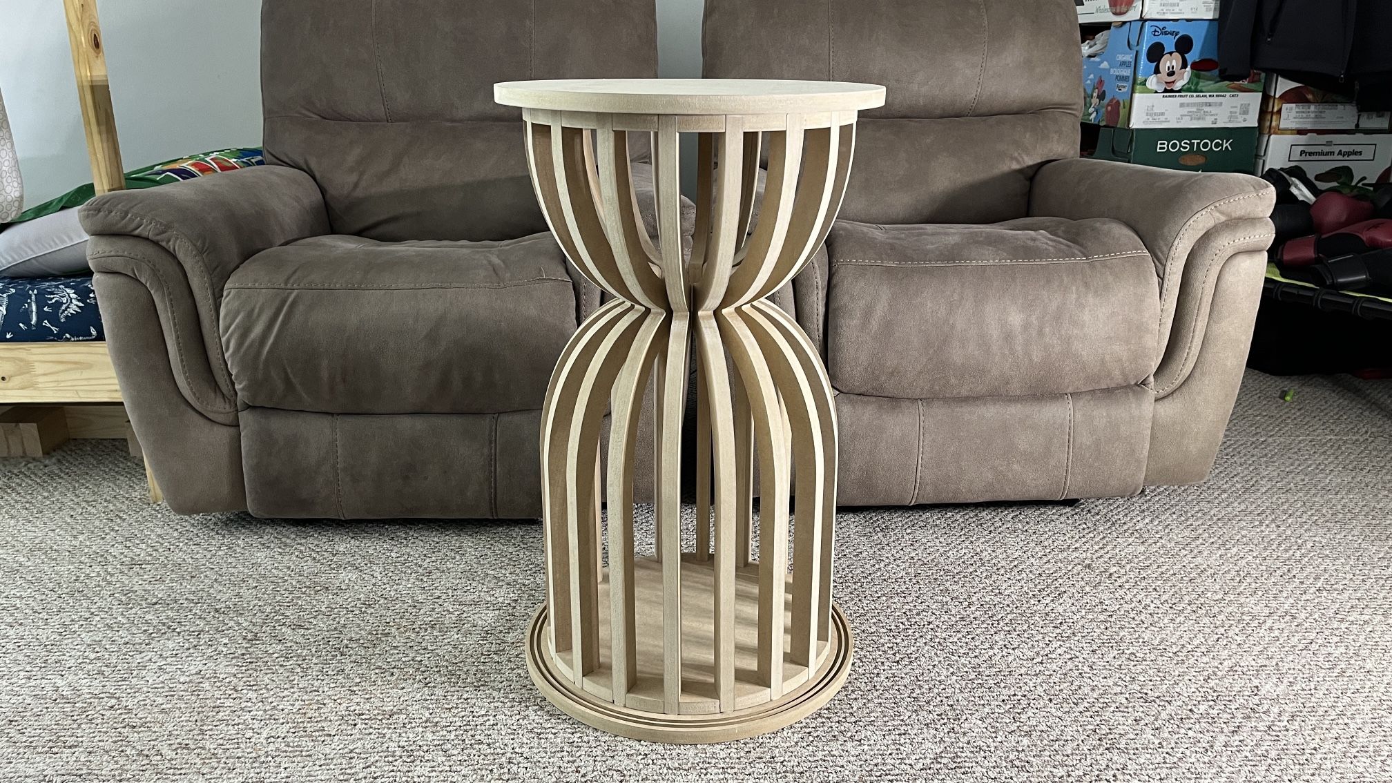 Event Wedding Slat Table H= 30,5 in Table top 18, 5 in Unpainted MDF 3/4 in Brand new
