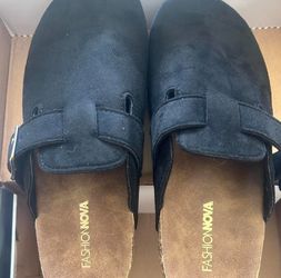 Women’s Mule Slides