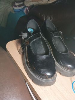 Black Patent Mary Jane Platform Shoes size 6
