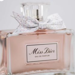 Miss Dior Eau de Parfum 5 oz 150 ml