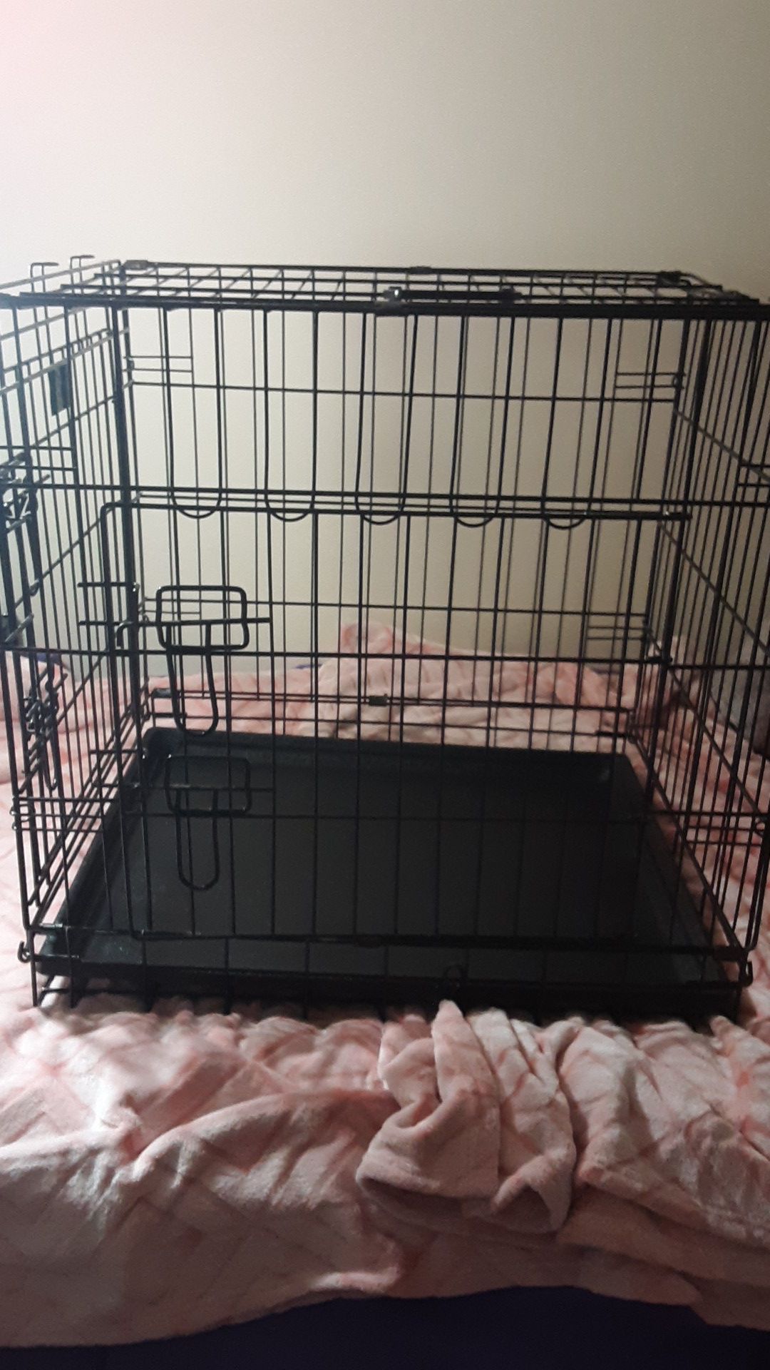 Dog cage/ crate