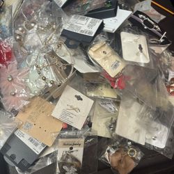 20 Pairs Random Mixed Earrings