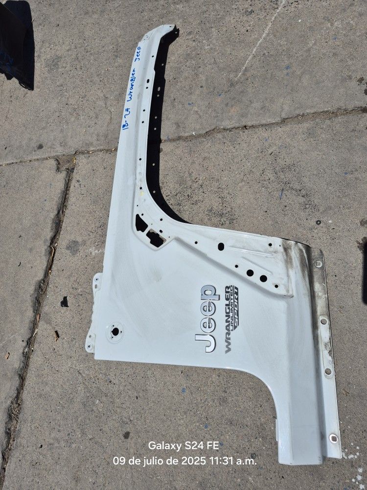 Jeep Wrangler Right Fender Oem