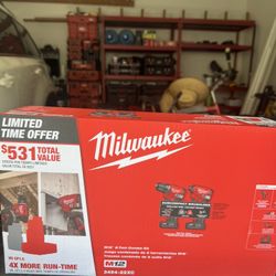 Milwaukee  M12 Brushless Combo Kit