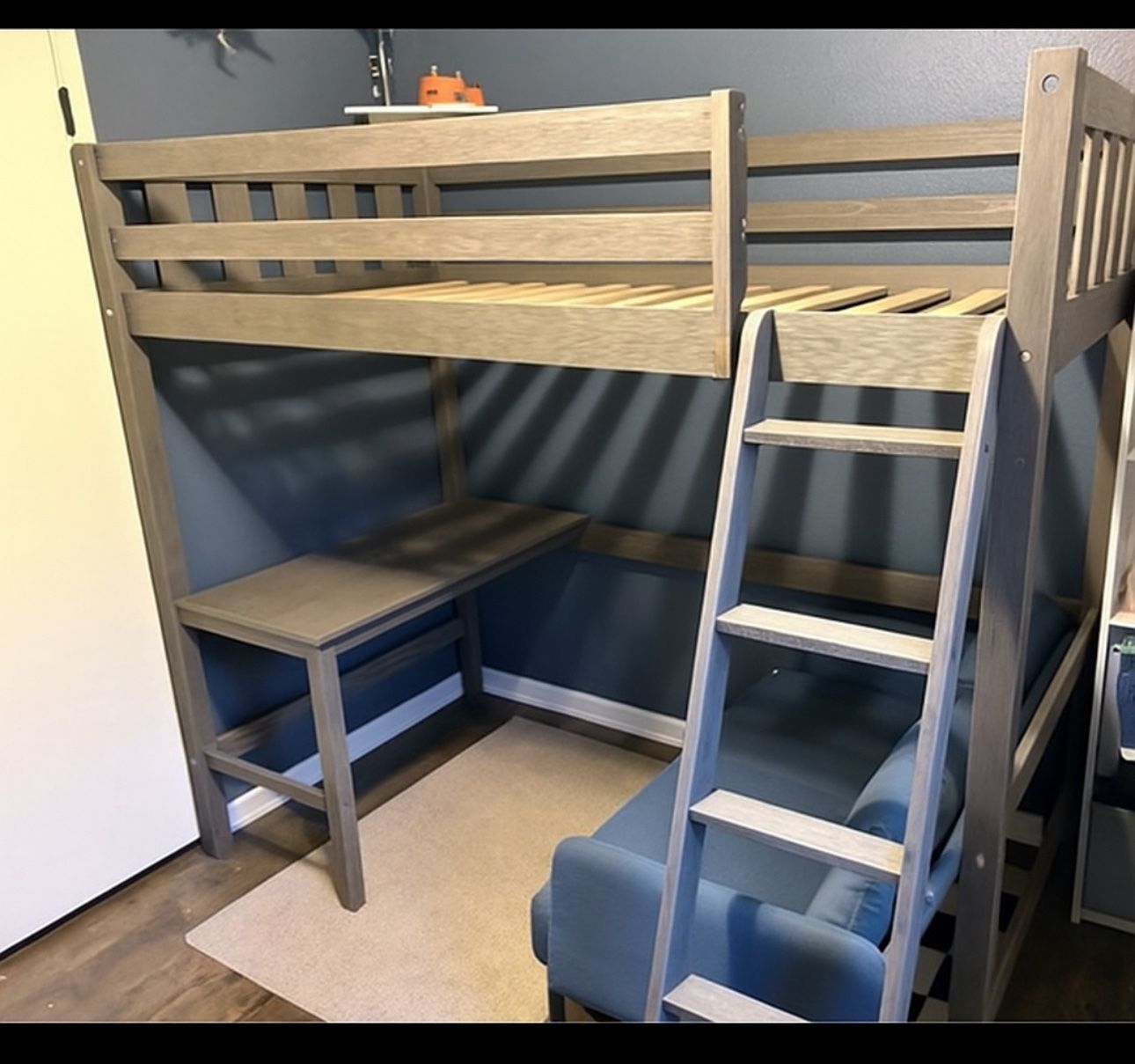 Lynn Twin Loft Bed with Built-In Desk – Gray, Like New 