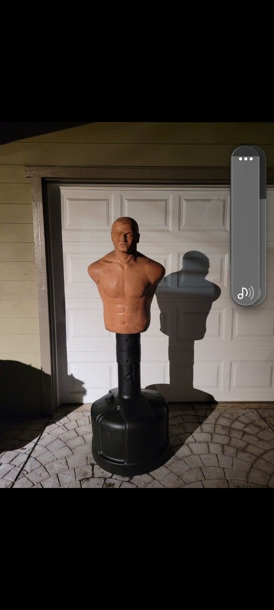 bob punching bag🎒