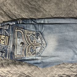 Rock Revival Blue Light Wash jeans