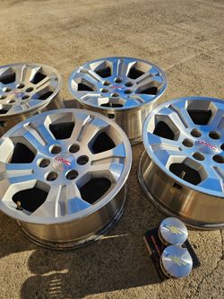 Factory Chevrolet/GMC 18in. 6 lug wheels