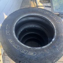 265/65/18  Matching Set Of 4