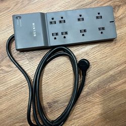 Belkin 8-Outlet Surge Protector w/ 8 AC Outlets & Flat Plug, UL-listed Heavy-Duty Extension Cord for Home, Office, Travel, Computer Desktop, Laptop, P