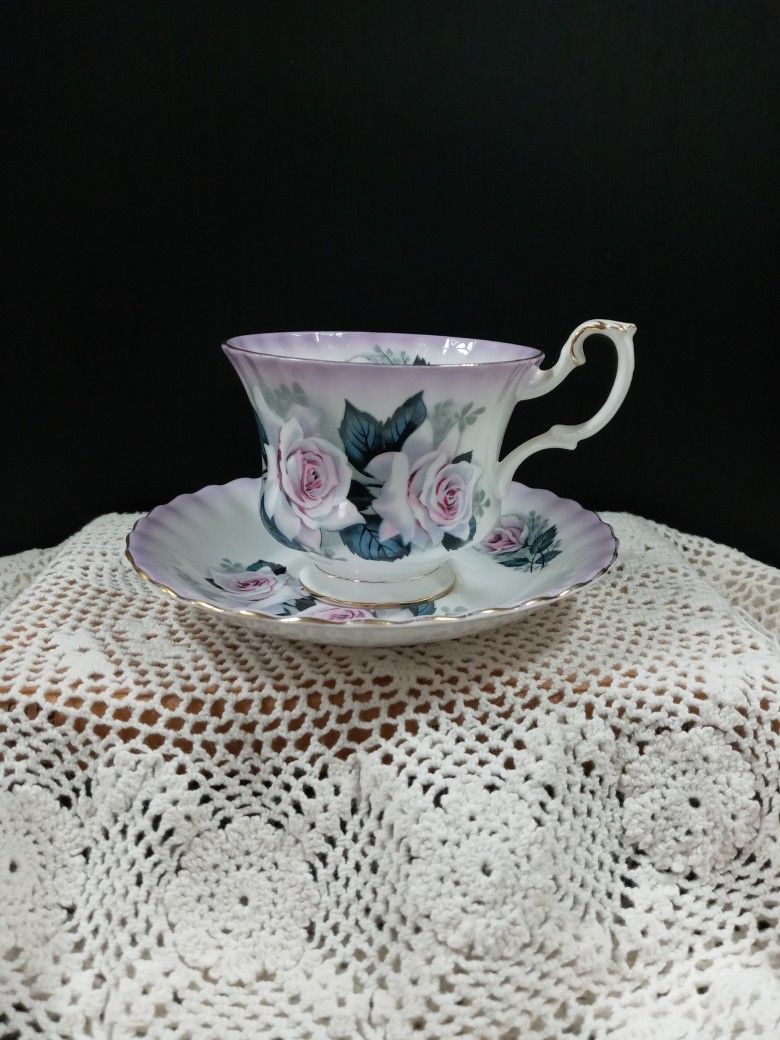 Vintage Tea Cup & Saucer