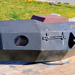 2005 2007 Ford f250 or F350 maybe f450 front bumper