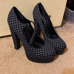 6inch Heel Size 8