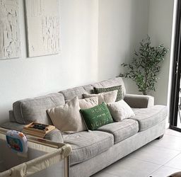 Queen sofa bed . Pull-out sofa bed