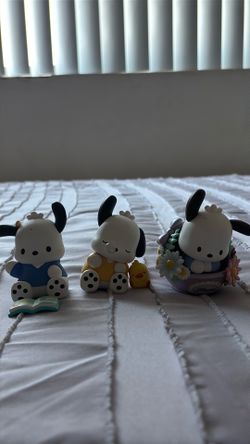 pochacco miniso figures bundle