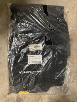 Carpet Floor Mats - Black - Lexus