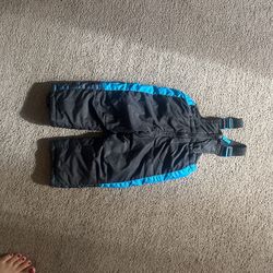 NWOT Black and Blue Snowbib