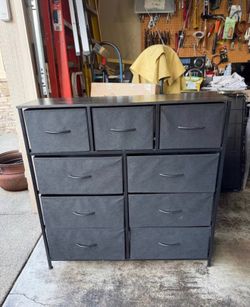 Dresser