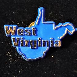 West Virginia WV State Shaped Plastic Souvenir Vintage Collectible Lapel Pin 