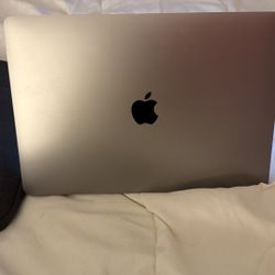 Apple MacBook Pro M1