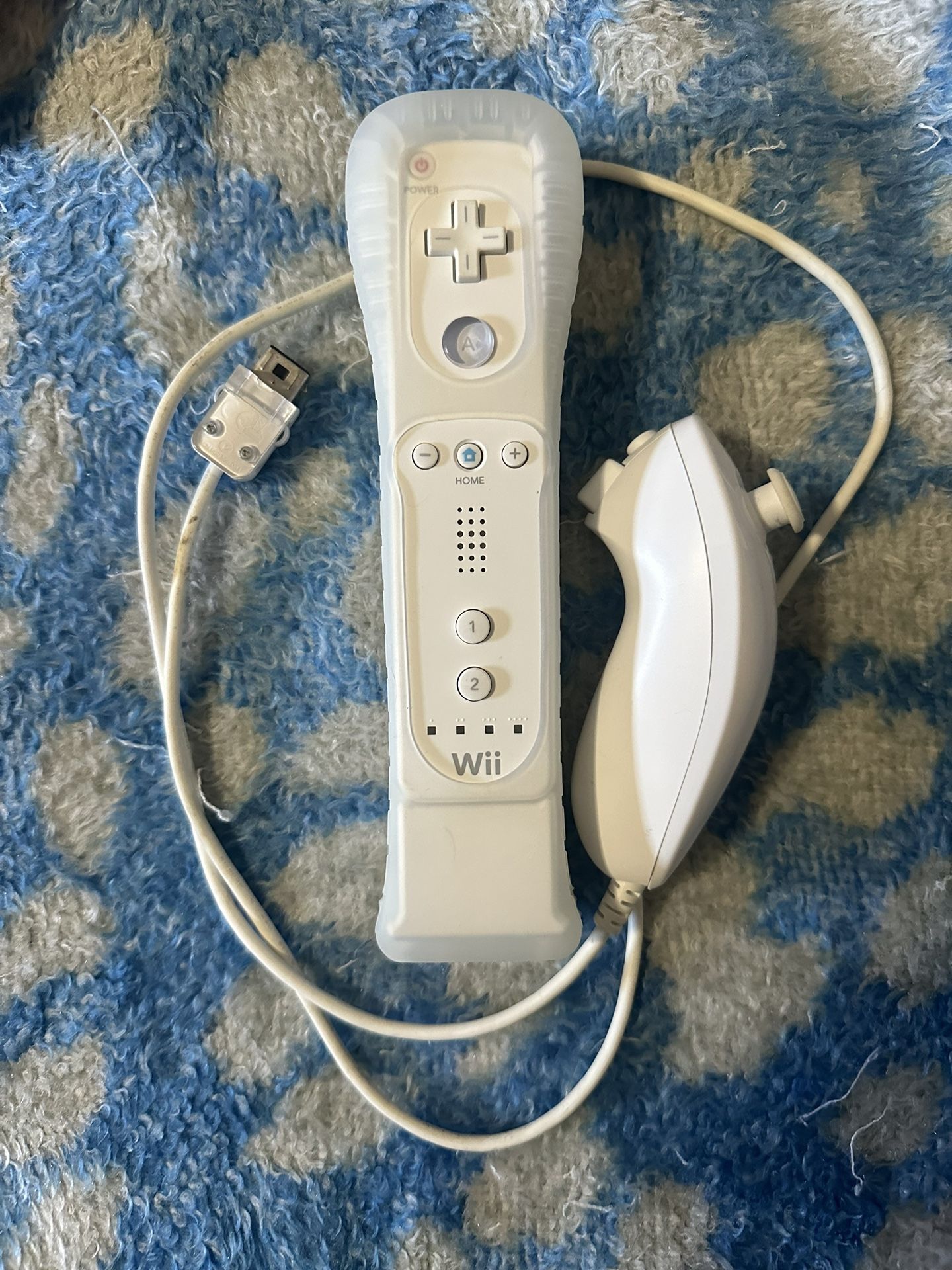 Wii Remote (white), Wii Motion Plus Adapter, Nunchuck