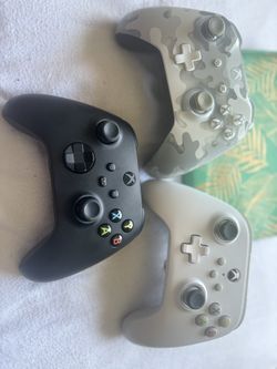 Xbox 1 Controllers