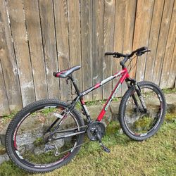 Genesis Two Nine Bike