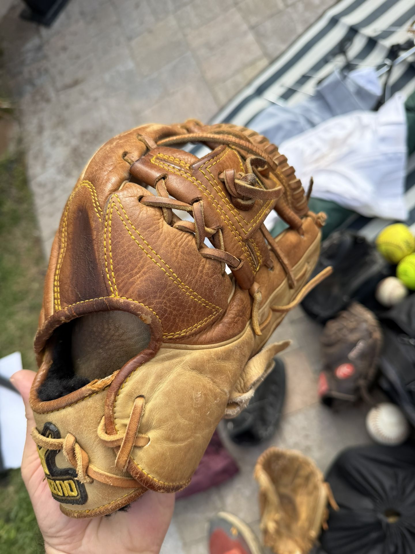 Baseball Glove. Nice Quality. Used