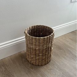 Woven Basket/Bin