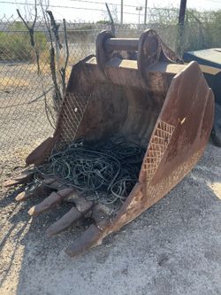 Excavator bucket