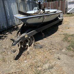 1977 Witchcraft Ski Boat With Trailer Selling As Is.