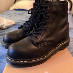 Dr. Martens Maple Zip Boots 