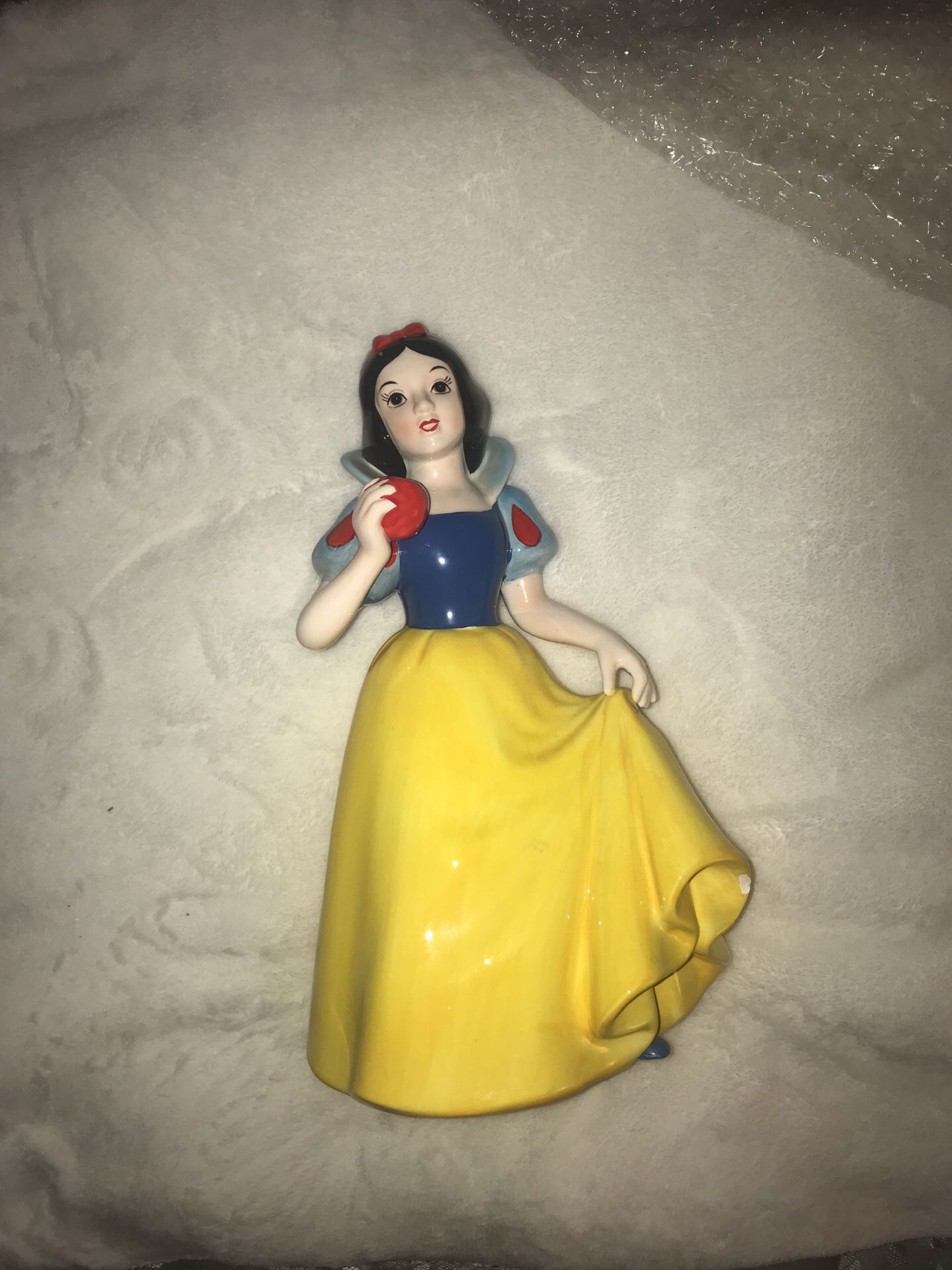 Disney snow white ceramic figurine