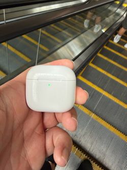 Apple AirPods 4 ANC Case & Left Pod ONLY