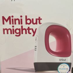 Cricut Easy Press Mini 