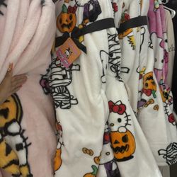 Viral Hello Kitty Halloween Blankets 